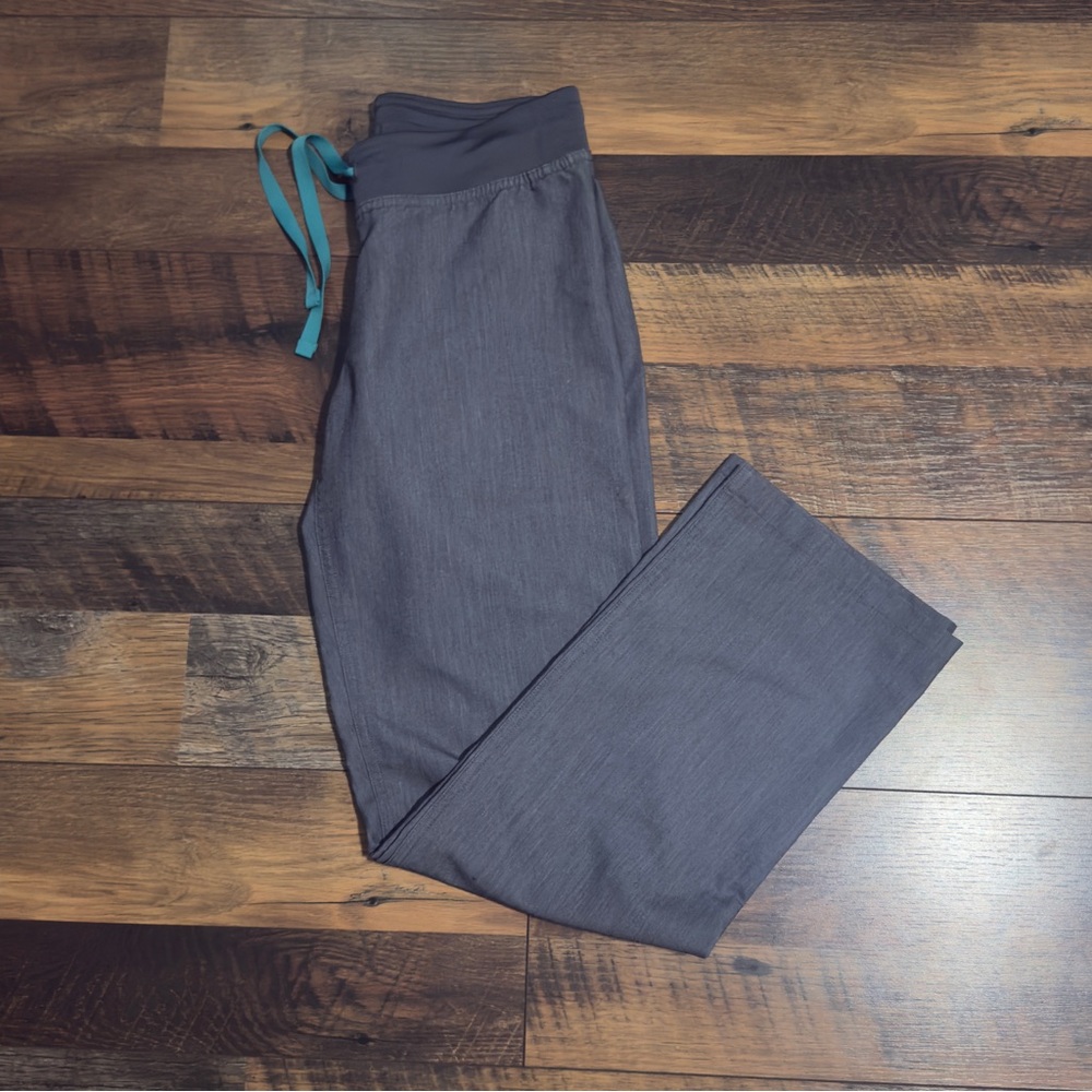 Figs Livingston High Waisted Basic Scrub Pants Graphite Size XXS Petite